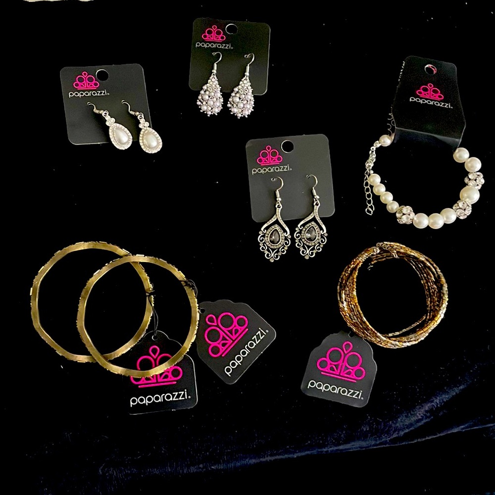 Paparazzi bracelets and earrings never worn